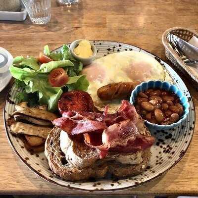 เดอะ เชลเตอร์ คอฟฟี่