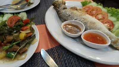 Halle Hallo Restaurant