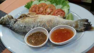 Halle Hallo Restaurant