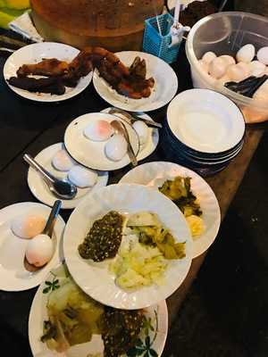 ร้าน ข้าวนึ่ง-ไก่ทอดเที่ยงคืน