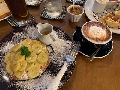 เดสทินี่ คาเฟ่ & เรสเตอรองท์