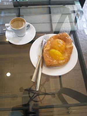 สวนดอกไม้ Coffee & Bar