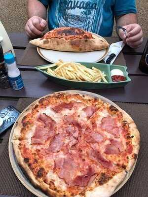 พิซเซอเรีย ลา ปิคโคลา มาเรีย