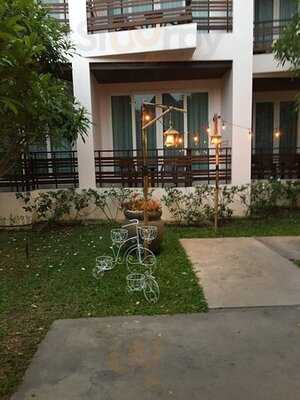 Le Patta Hotel Restaurant