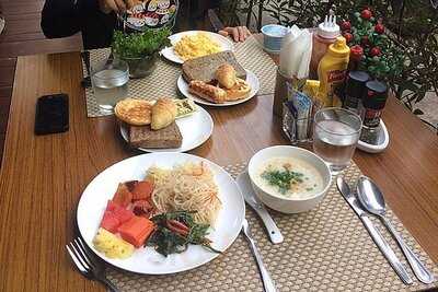 Le Patta Hotel Restaurant