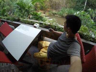 ร้านอาหาร แอทนาธา