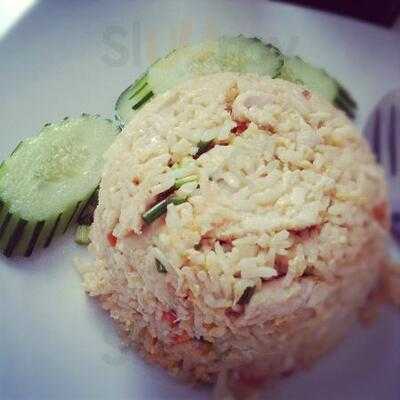 Farm Story Salad & More