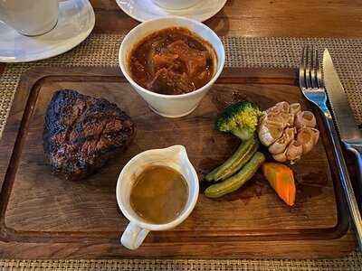 La Cantina Steak House & Pizzeria