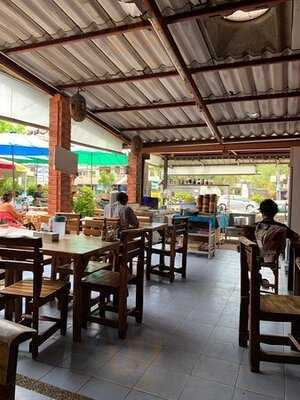 หมู เรสเตอรองท์