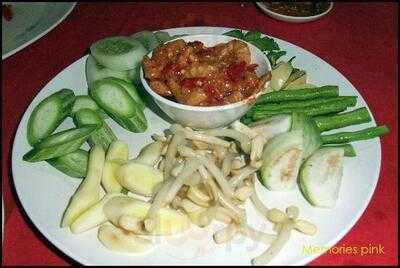 ร้านอาหาร ป่าหลายซีฟู้ด