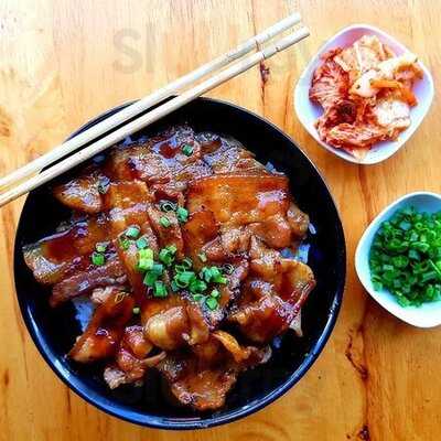 ข้าวหน้าหมูย่าง