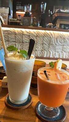 เออร์ลี่ อาวส์