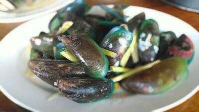 ร้านอาหาร น้ำทิพย์