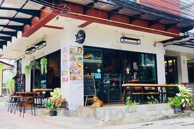 บัวศรี บาย โอม คาเฟ่