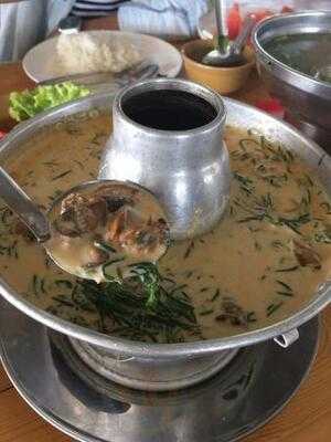 ถาวร ซีฟูดส์