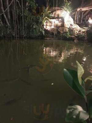 ร้านอาหาร บ้านสวนลายัน