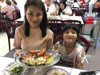 ร้านแดงอาหารทะเล