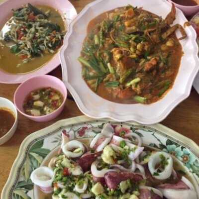 ร้านแดงอาหารทะเล