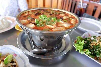 ครัวผู้ใหญ่จอย อาหารทะเล