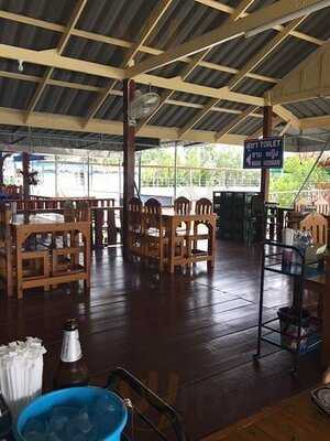 ครัวผู้ใหญ่จอย อาหารทะเล