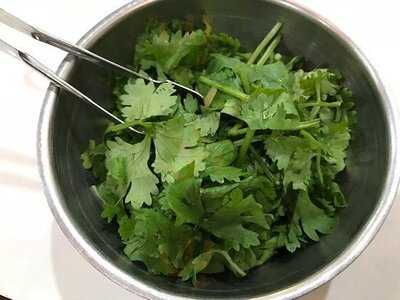 ร้านข้าวต้มดีบุก