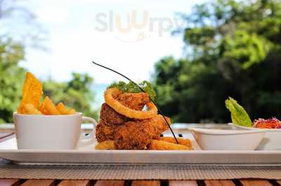 ร้านอาหารโกงกาง