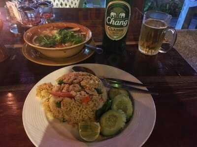 เขาหลัก ซีฟู้ด แฟมิลี่ เฮ้าส์