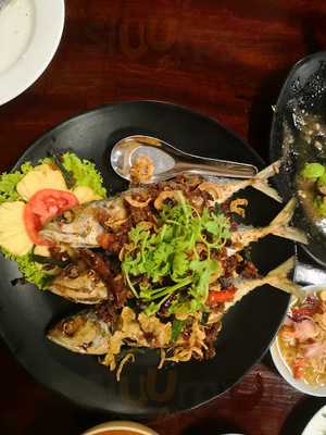 Somyos Paknam Seafood