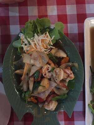 ไทย เบรซ บาร์ & เรสเตอร์รอง