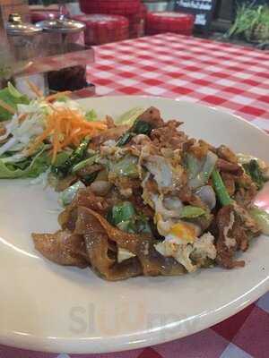 ไทย เบรซ บาร์ & เรสเตอร์รอง