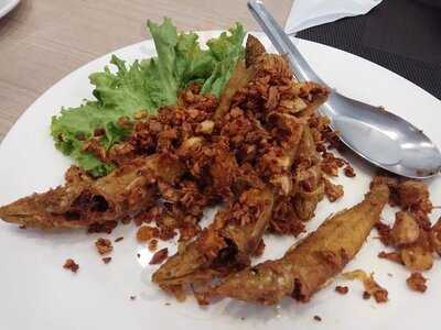 ปราณี ไทย คิวซีน