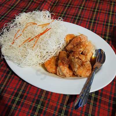 ร้านอาหาร แก้ว