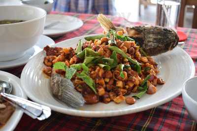 ร้านอาหาร แก้ว