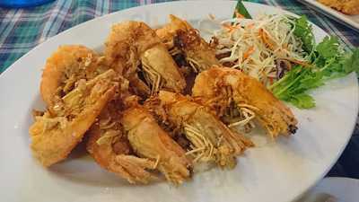 ร้านอาหาร แก้ว