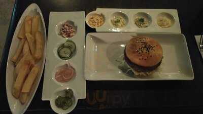 โกลบอล โลคอล