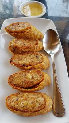 ร้านอาหารบ้านพลอยเสม็ด