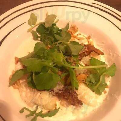 Pun Eatery And Pottery