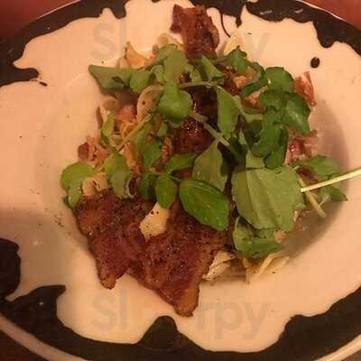 Pun Eatery And Pottery