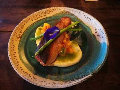 Pun Eatery And Pottery