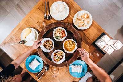 ี้ร้านอาหารสายน้ำลันตา