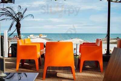 De’grill Bar & Bristro Restatrant