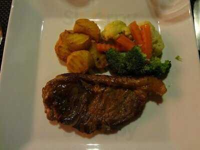 Red Alert Restaurant & Bar