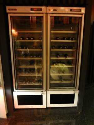 Red Alert Restaurant & Bar