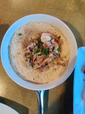 ร้านอาหาร โบราณบันเทิง