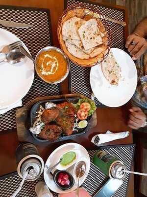 เอเวอเรสต์ อินเตอร์เนชั่นแนล ฟู๊ด