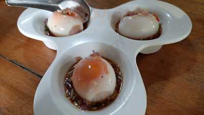 เนินขุมทองการ์เด้นท์ 