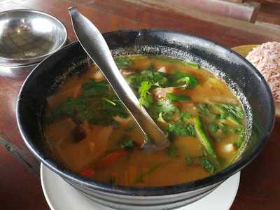 เนินขุมทองการ์เด้นท์ 