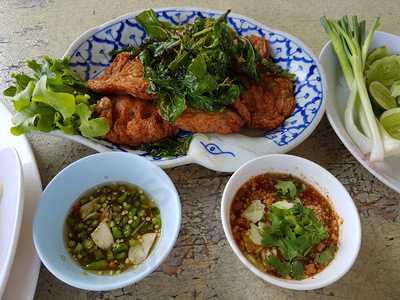 ร้านอาหาร มะม่วงคู่