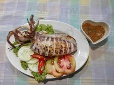 ร้านอาหารคลองโตบ