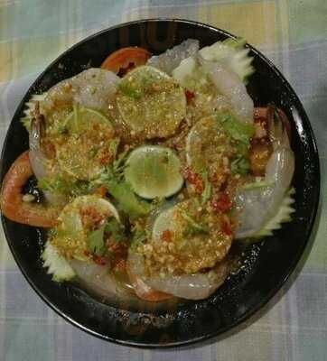 ร้านอาหารคลองโตบ